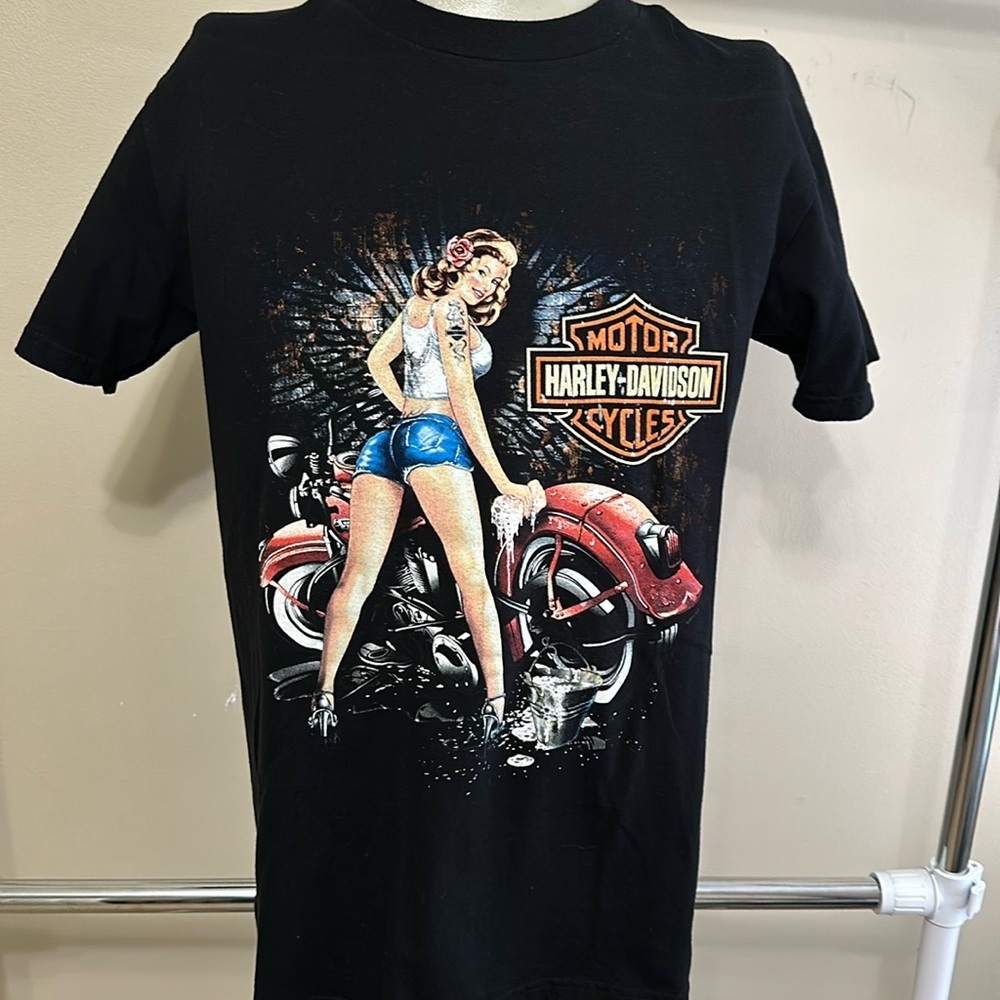 Men’s Harley Davidson size medium P Harley of Tampa